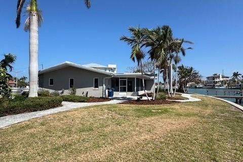 Casa en alquiler en Treasure Island, Florida, 3 dormitorios, 167.13 m2 № 1718882 - foto 18