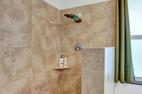 Casa en venta en Coral Springs, Florida, 4 dormitorios, 214.79 m2 № 1794687 - foto 14