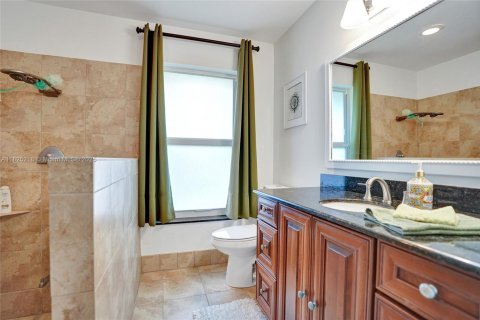 Casa en venta en Coral Springs, Florida, 4 dormitorios, 214.79 m2 № 1794687 - foto 25
