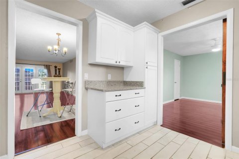 Condo in Orlando, Florida, 2 bedrooms  № 1877482 - photo 10