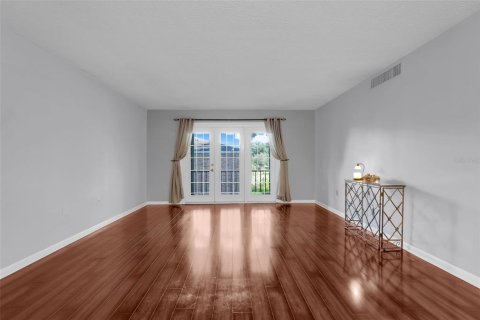 Condo in Orlando, Florida, 2 bedrooms  № 1877482 - photo 8