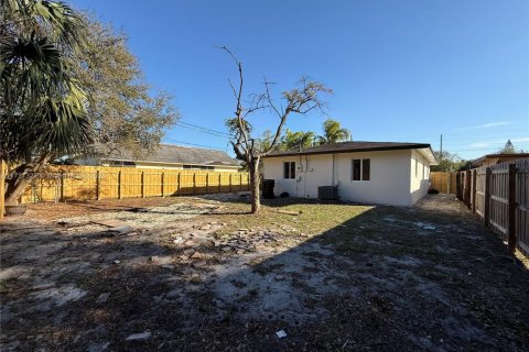 House in Fort Lauderdale, Florida 3 bedrooms, 109.25 sq.m. № 1811707 - photo 11