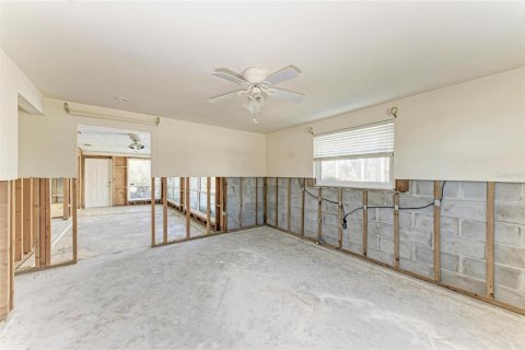 House in Holmes Beach, Florida 2 bedrooms, 139.91 sq.m. № 1716619 - photo 30