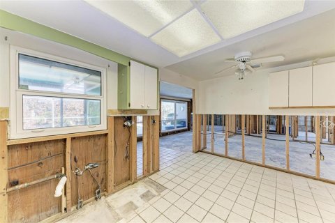 House in Holmes Beach, Florida 2 bedrooms, 139.91 sq.m. № 1716619 - photo 19