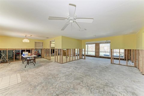 House in Holmes Beach, Florida 2 bedrooms, 139.91 sq.m. № 1716619 - photo 13