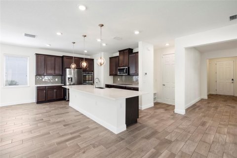 Villa ou maison à louer à Tampa, Floride: 4 chambres, 295.34 m2 № 2399166 - photo 13