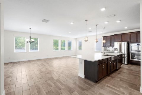 Villa ou maison à louer à Tampa, Floride: 4 chambres, 295.34 m2 № 2399166 - photo 8