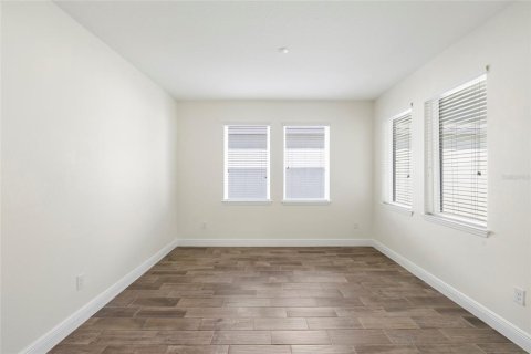 Villa ou maison à louer à Tampa, Floride: 4 chambres, 295.34 m2 № 2399166 - photo 7