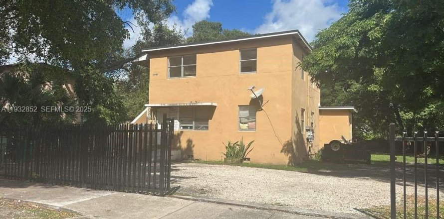 Casa en Miami, Florida 2 dormitorios, 148.27 m2 № 1991100