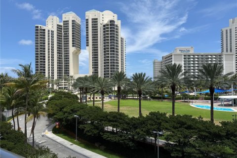 Condo à Sunny Isles Beach, Floride, 1 chambre № 2169121
