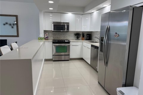 Copropriété à louer à Sunny Isles Beach, Floride: 1 chambre, 93.37 m2 № 2169121 - photo 9
