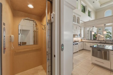 Villa ou maison à vendre à Saint Petersburg, Floride: 5 chambres, 464.51 m2 № 2422669 - photo 15