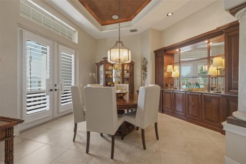 Villa ou maison à vendre à Saint Petersburg, Floride: 5 chambres, 464.51 m2 № 2422669 - photo 8