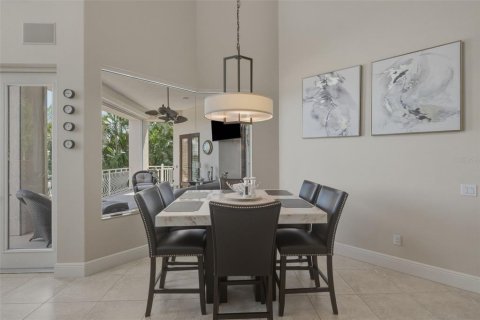 Villa ou maison à vendre à Saint Petersburg, Floride: 5 chambres, 464.51 m2 № 2422669 - photo 19