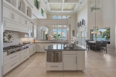 Villa ou maison à vendre à Saint Petersburg, Floride: 5 chambres, 464.51 m2 № 2422669 - photo 13