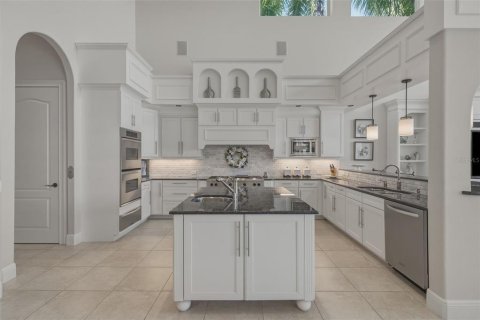 Villa ou maison à vendre à Saint Petersburg, Floride: 5 chambres, 464.51 m2 № 2422669 - photo 12