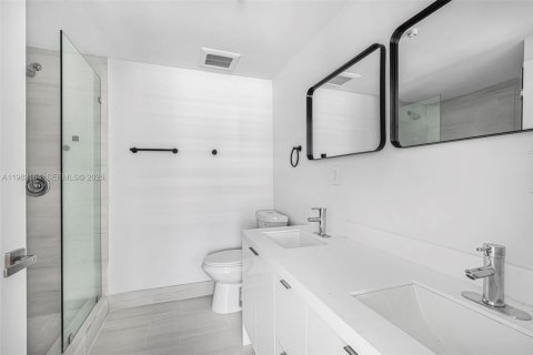 Купить коммерческую недвижимость в Майами, Флорида 1021.92м2, № 2048535 - фото 27