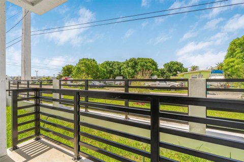 Купить коммерческую недвижимость в Майами, Флорида 1021.92м2, № 2048535 - фото 29