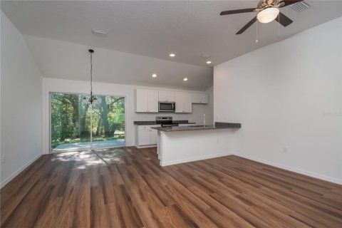 House in Ocklawaha, Florida 3 bedrooms, 114.36 sq.m. № 1791987 - photo 17