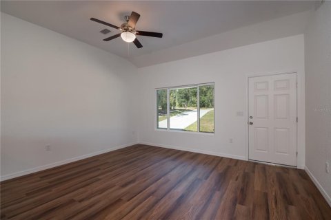 House in Ocklawaha, Florida 3 bedrooms, 114.36 sq.m. № 1791987 - photo 15
