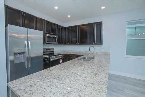 Villa ou maison à vendre à Fruitland Park, Floride: 3 chambres, 157.93 m2 № 1250964 - photo 13