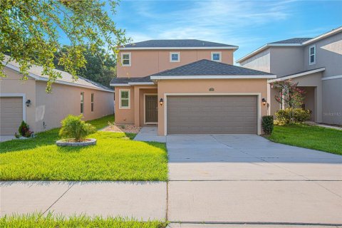 Villa ou maison à vendre à Fruitland Park, Floride: 3 chambres, 157.93 m2 № 1250964 - photo 1