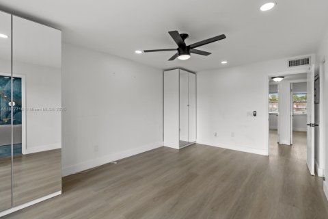 Adosado en venta en Davie, Florida, 3 dormitorios, 133.78 m2 № 1804514 - foto 6