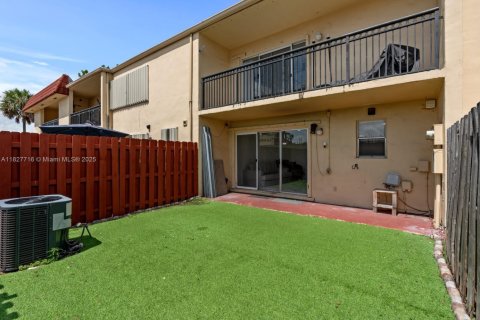 Adosado en venta en Davie, Florida, 3 dormitorios, 133.78 m2 № 1804514 - foto 16