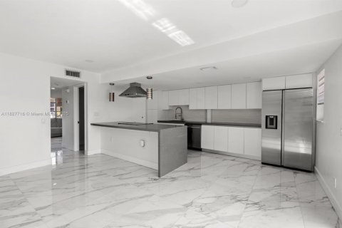 Adosado en venta en Davie, Florida, 3 dormitorios, 133.78 m2 № 1804514 - foto 17