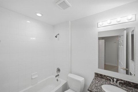 Copropriété à vendre à Stuart, Floride: 3 chambres, 107.49 m2 № 2083571 - photo 20