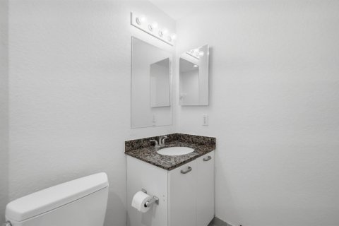 Copropriété à vendre à Stuart, Floride: 3 chambres, 107.49 m2 № 2083571 - photo 19