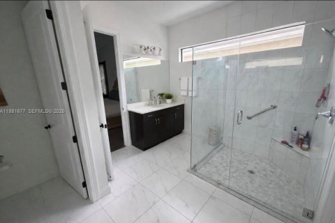 Купить виллу или дом в Локсахатчи-Гроувс, Флорида 3 спальни, 221.57м2, № 2043607 - фото 12