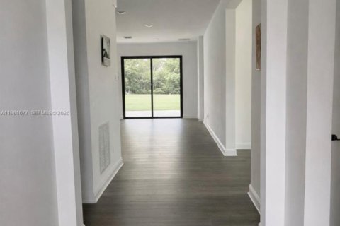 Купить виллу или дом в Локсахатчи-Гроувс, Флорида 3 спальни, 221.57м2, № 2043607 - фото 10