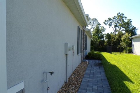Villa ou maison à vendre à Port Charlotte, Floride: 2 chambres, 136.57 m2 № 2329946 - photo 18