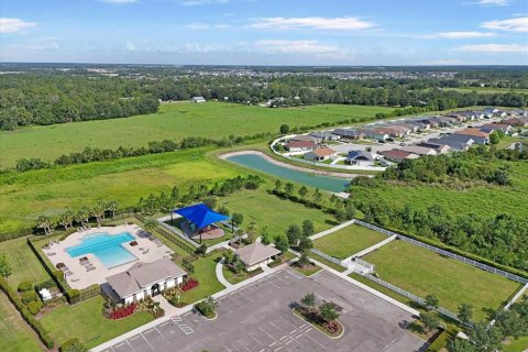 Casa en venta en Zephyrhills, Florida, 4 dormitorios, 190.08 m2 № 1831711 - foto 27