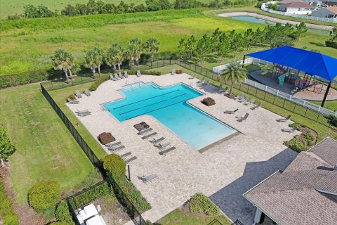 Casa en venta en Zephyrhills, Florida, 4 dormitorios, 190.08 m2 № 1831711 - foto 28