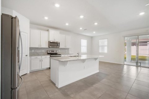 Casa en venta en Zephyrhills, Florida, 4 dormitorios, 190.08 m2 № 1831711 - foto 9