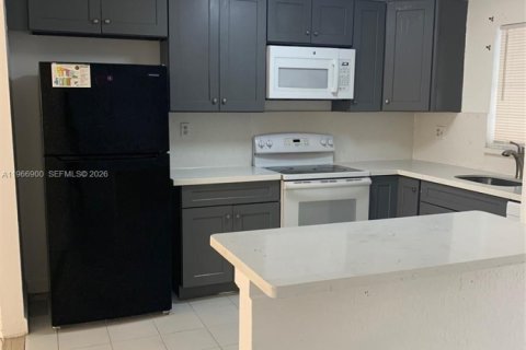 Снять в аренду таунхаус в Дейви, Флорида 3 спальни, 130.06м2, № 2029025 - фото 9