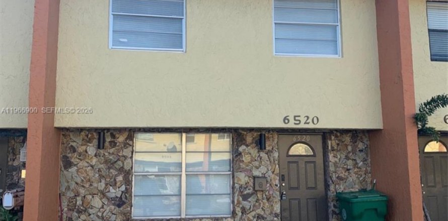 Таунхаус в Дейви, Флорида 3 спальни, 130.06м2 № 2029025