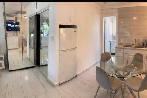 Commercial property in Dania Beach, Florida 179.77 sq.m. № 2179587 - photo 18