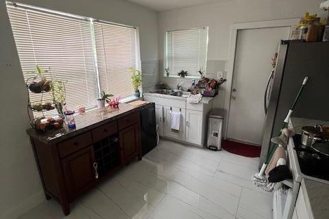 Commercial property in Dania Beach, Florida 179.77 sq.m. № 2179587 - photo 12