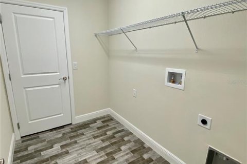 Villa ou maison à louer à Kissimmee, Floride: 4 chambres, 163.6 m2 № 1831729 - photo 10