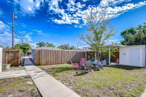 Appartement à louer à Bradenton, Floride: 2 chambres, 78.97 m2 № 2136066 - photo 2