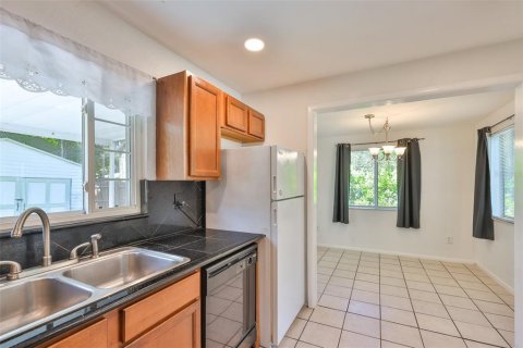 Villa ou maison à vendre à Saint Petersburg, Floride: 2 chambres, 65.4 m2 № 1893759 - photo 12