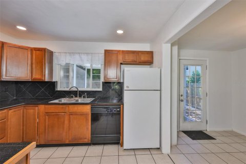 Villa ou maison à vendre à Saint Petersburg, Floride: 2 chambres, 65.4 m2 № 1893759 - photo 8