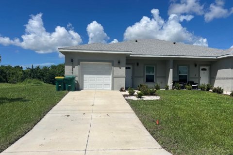 Appartement à Port Charlotte, Floride 3 chambres, 111.48 m2 № 2361401