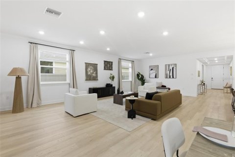 Casa en venta en Newberry, Florida, 4 dormitorios, 247.77 m2 № 2385811 - foto 19