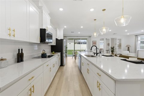 Casa en venta en Newberry, Florida, 4 dormitorios, 247.77 m2 № 2385811 - foto 13
