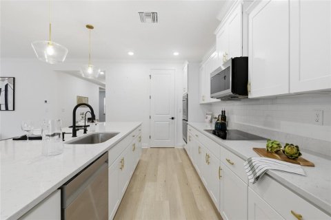 Casa en venta en Newberry, Florida, 4 dormitorios, 247.77 m2 № 2385811 - foto 11