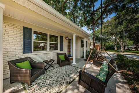 Casa en venta en Tampa, Florida, 3 dormitorios, 165.18 m2 № 1919347 - foto 3